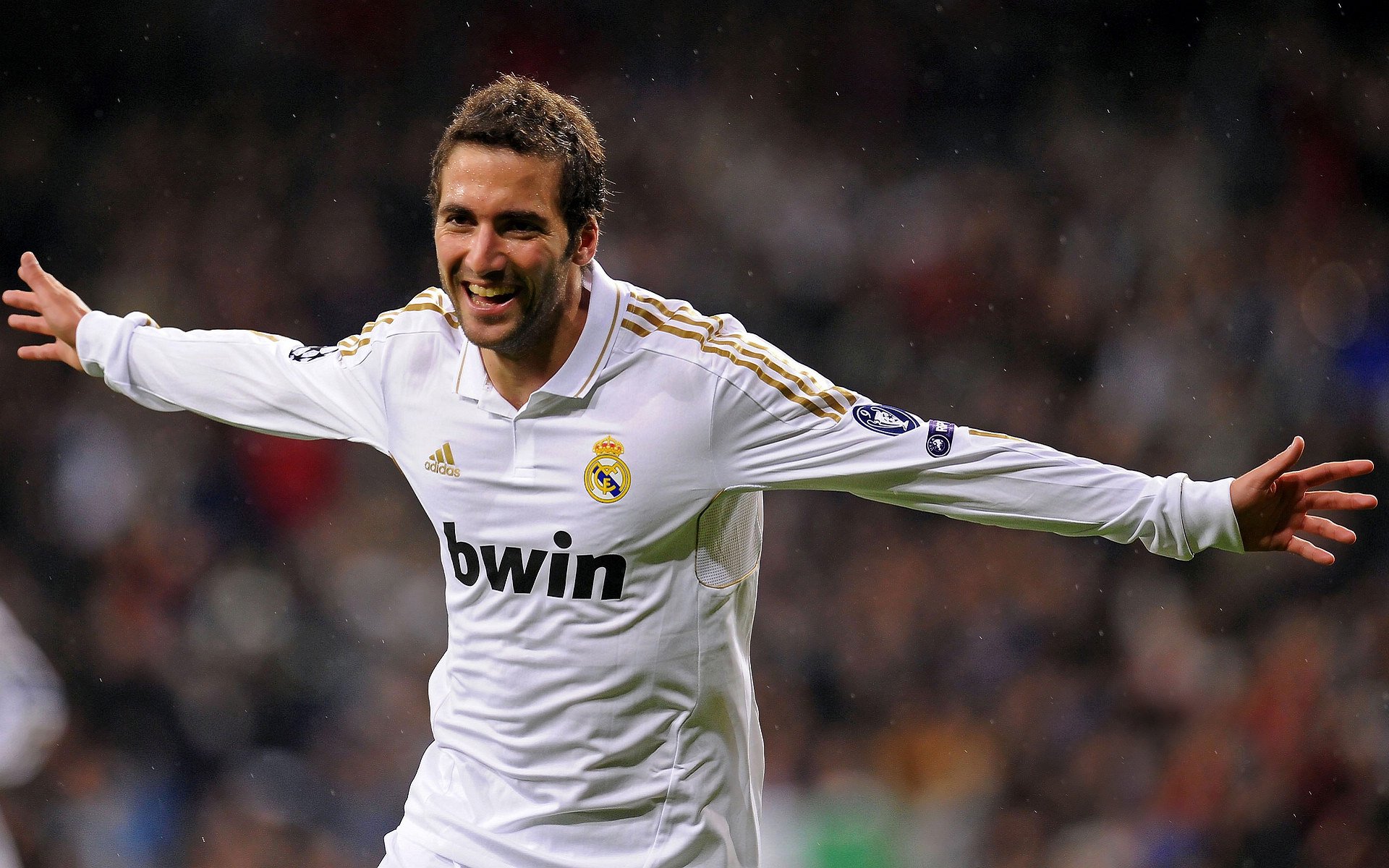 巴萨球员受伤下场，全队气氛紧张，巴萨伤员名单